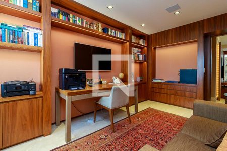 Apartamento à venda com 370m², 3 quartos e 5 vagas Apartamento à venda com 370m², 3 quartos e 5 vagasEscritório