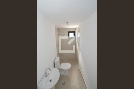 Casa de condomínio à venda com 350m², 4 quartos e 4 vagasBanheiro de serviço