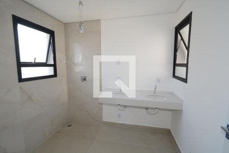 Casa de condomínio à venda com 350m², 4 quartos e 4 vagasBanheiro da Suíte 1