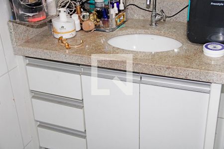 Casa de condomínio para alugar com 112m², 3 quartos e 3 vagasSuíte 1 Banheiro