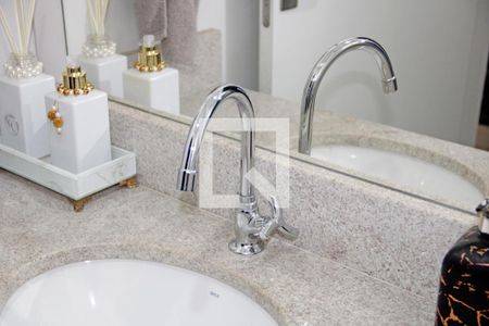 Casa de condomínio para alugar com 112m², 3 quartos e 3 vagasLavabo