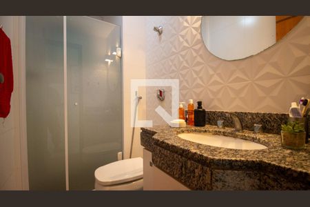 Apartamento à venda com 83m², 3 quartos e 2 vagas Apartamento à venda com 83m², 3 quartos e 2 vagasBanheiro Social