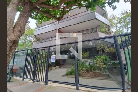 Apartamento à venda com 83m², 3 quartos e 2 vagas Apartamento à venda com 83m², 3 quartos e 2 vagasFachada do Prédio