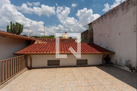 Casa à venda com 250m², 3 quartos e 3 vagas Casa à venda com 250m², 3 quartos e 3 vagasQuintal