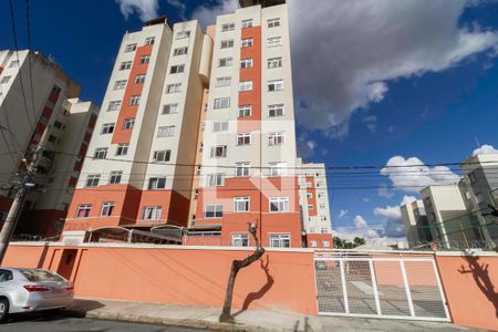 Apartamento à venda com 67m², 3 quartos e 1 vaga Apartamento à venda com 67m², 3 quartos e 1 vagaFachada