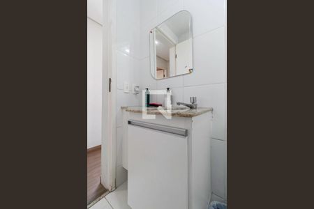 Apartamento à venda com 67m², 3 quartos e 1 vaga Apartamento à venda com 67m², 3 quartos e 1 vagaBanheiro social