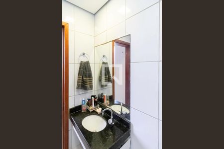 Apartamento à venda com 92m², 3 quartos e 2 vagas Apartamento à venda com 92m², 3 quartos e 2 vagasBanheiro da suíte