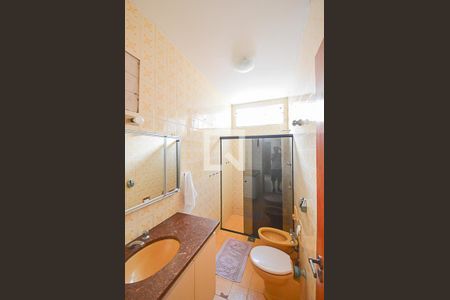 Casa à venda com 400m², 4 quartos e 3 vagas Casa à venda com 400m², 4 quartos e 3 vagasBanheiro da Suíte 2