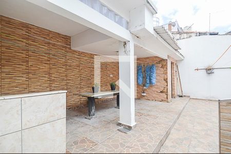 Casa à venda com 400m², 4 quartos e 3 vagas Casa à venda com 400m², 4 quartos e 3 vagasQuintal