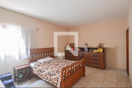 Casa à venda com 400m², 4 quartos e 3 vagas Casa à venda com 400m², 4 quartos e 3 vagasQuarto Suíte