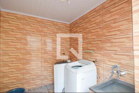 Casa à venda com 400m², 4 quartos e 3 vagas Casa à venda com 400m², 4 quartos e 3 vagasÁrea de Serviço