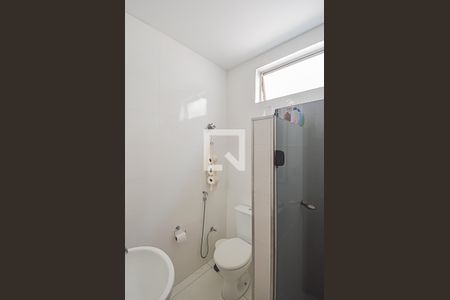 Casa à venda com 400m², 4 quartos e 3 vagas Casa à venda com 400m², 4 quartos e 3 vagasBanheiro