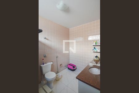 Casa à venda com 400m², 4 quartos e 3 vagas Casa à venda com 400m², 4 quartos e 3 vagasBanheiro da Suíte