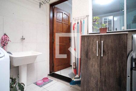 Casa de condomínio à venda com 68m², 2 quartos e 1 vaga Casa de condomínio à venda com 68m², 2 quartos e 1 vagaÁrea de Serviço