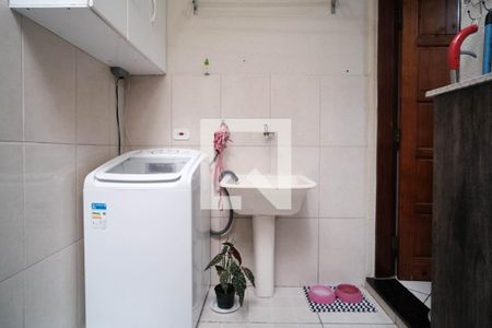 Casa de condomínio à venda com 68m², 2 quartos e 1 vaga Casa de condomínio à venda com 68m², 2 quartos e 1 vagaÁrea de Serviço