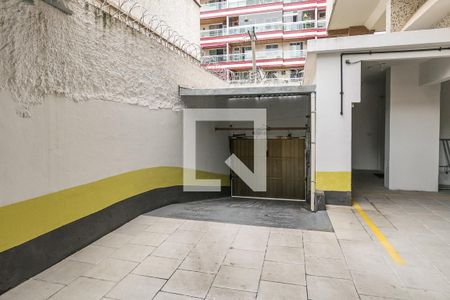 Apartamento à venda com 49m², 1 quarto e 1 vaga Apartamento à venda com 49m², 1 quarto e 1 vagaÁrea Comum - Portão da garagem