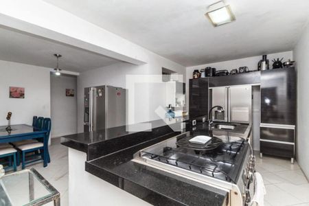 Casa à venda com 180m², 4 quartos e 3 vagasFoto 05