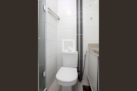 Banheiro de kitnet/studio à venda com 1 quarto, 48m² em Mont’Serrat, Porto Alegre