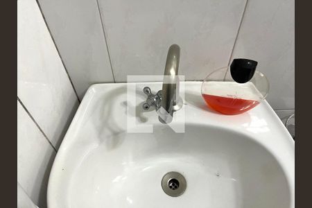 Casa à venda com 163m², 3 quartos e 2 vagas Casa à venda com 163m², 3 quartos e 2 vagasEdícula
