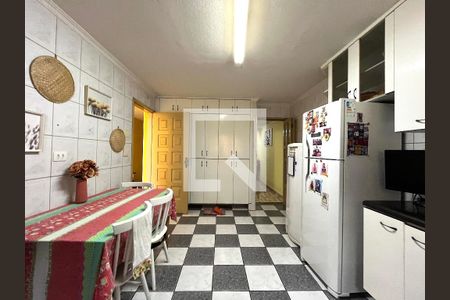 Casa à venda com 163m², 3 quartos e 2 vagas Casa à venda com 163m², 3 quartos e 2 vagasCozinha