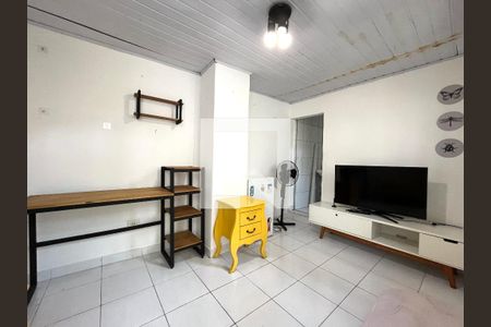 Casa à venda com 163m², 3 quartos e 2 vagas Casa à venda com 163m², 3 quartos e 2 vagasEdícula