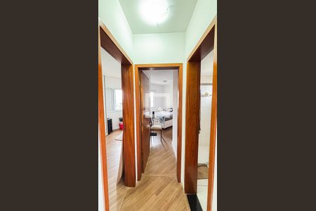 Apartamento à venda com 56m², 2 quartos e 1 vaga Apartamento à venda com 56m², 2 quartos e 1 vagaCorredor