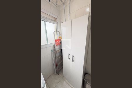 Apartamento à venda com 56m², 2 quartos e 1 vaga Apartamento à venda com 56m², 2 quartos e 1 vagaÁrea de Serviço