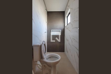 Casa à venda com 98m², 3 quartos e 3 vagas Casa à venda com 98m², 3 quartos e 3 vagasBanheiro