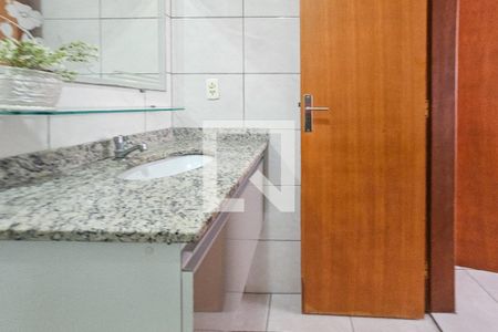 Apartamento para alugar com 75m², 2 quartos e 1 vagaBanheiro da suíte 