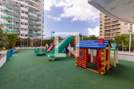 Apartamento à venda com 133m², 2 quartos e 3 vagas Apartamento à venda com 133m², 2 quartos e 3 vagasÁrea Comum Playground