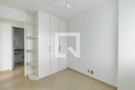 Apartamento à venda com 133m², 2 quartos e 3 vagas Apartamento à venda com 133m², 2 quartos e 3 vagasQuarto