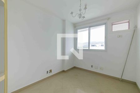 Apartamento à venda com 133m², 2 quartos e 3 vagas Apartamento à venda com 133m², 2 quartos e 3 vagasQuarto