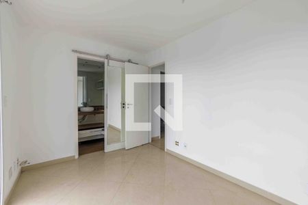 Apartamento à venda com 133m², 2 quartos e 3 vagas Apartamento à venda com 133m², 2 quartos e 3 vagasSuíte