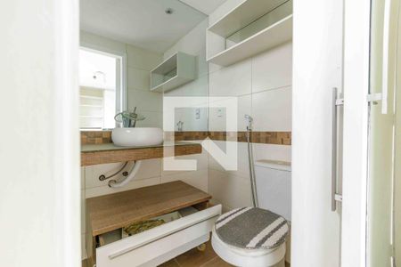 Apartamento à venda com 133m², 2 quartos e 3 vagas Apartamento à venda com 133m², 2 quartos e 3 vagasBanheiro da Suíte