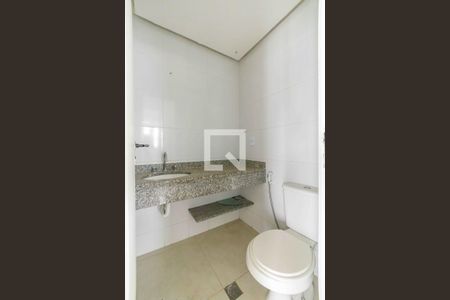 Apartamento à venda com 133m², 2 quartos e 3 vagas Apartamento à venda com 133m², 2 quartos e 3 vagasBanheiro Social