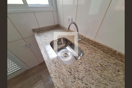 Casa de condomínio à venda com 56m², 2 quartos e 2 vagas Casa de condomínio à venda com 56m², 2 quartos e 2 vagasCozinha