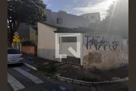 Casa à venda com 60m², 2 quartos e 1 vaga Casa à venda com 60m², 2 quartos e 1 vagaFachada