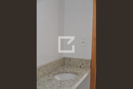 Casa à venda com 153m², 3 quartos e 2 vagasBanheiro de serviço