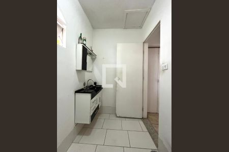 Casa à venda com 300m², 5 quartos e 3 vagas Casa à venda com 300m², 5 quartos e 3 vagasLavabo