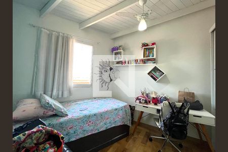 Casa à venda com 300m², 5 quartos e 3 vagas Casa à venda com 300m², 5 quartos e 3 vagasQuarto 2