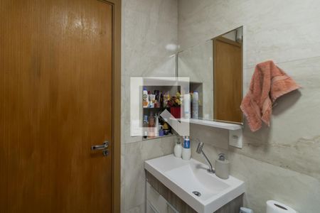 Casa à venda com 200m², 3 quartos e 2 vagas Casa à venda com 200m², 3 quartos e 2 vagasBanheiro da Suíte