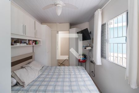 Casa à venda com 200m², 3 quartos e 2 vagas Casa à venda com 200m², 3 quartos e 2 vagasQuarto 2