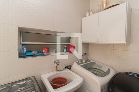 Casa à venda com 200m², 3 quartos e 2 vagas Casa à venda com 200m², 3 quartos e 2 vagasÁrea de Serviço