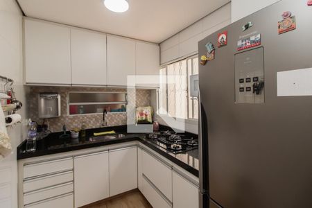 Casa à venda com 200m², 3 quartos e 2 vagas Casa à venda com 200m², 3 quartos e 2 vagasCozinha