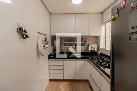 Casa à venda com 200m², 3 quartos e 2 vagas Casa à venda com 200m², 3 quartos e 2 vagasCozinha