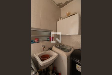 Casa à venda com 200m², 3 quartos e 2 vagas Casa à venda com 200m², 3 quartos e 2 vagasÁrea de Serviço