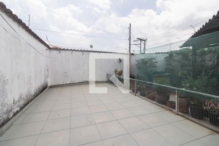 Casa à venda com 200m², 3 quartos e 2 vagas Casa à venda com 200m², 3 quartos e 2 vagasÁrea comum