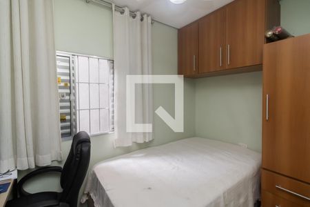 Casa à venda com 200m², 3 quartos e 2 vagas Casa à venda com 200m², 3 quartos e 2 vagasQuarto 1