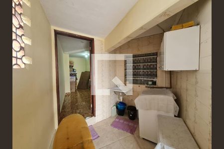 Casa à venda com 200m², 3 quartos e 4 vagasÁrea de Serviço