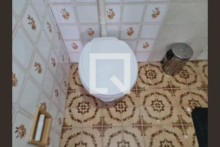 Casa à venda com 200m², 3 quartos e 4 vagasLavabo da garagem